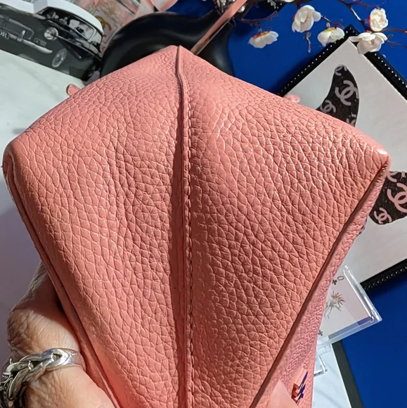 Michael Kors Junie Medium Leather Shoulder Bag - Salmon - Picture 10 of 14